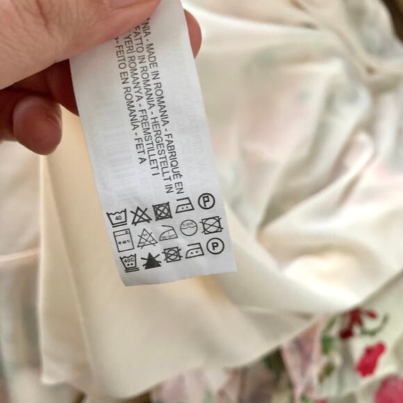 Zara Straight Neckline Spaghetti Strap Floral Mini Dress in Cream - Picture 14 of 15